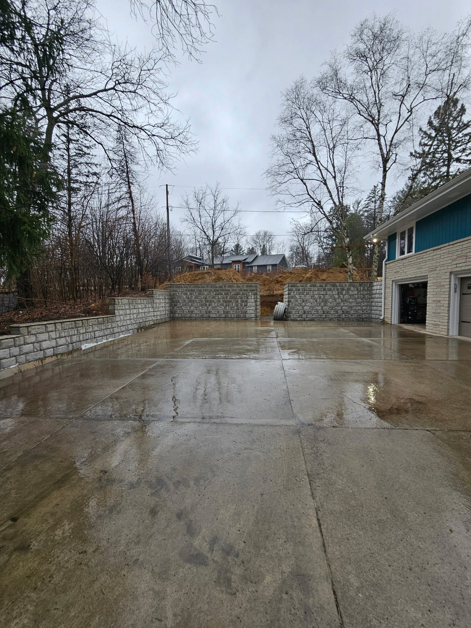 Driveway with Retaining Walls