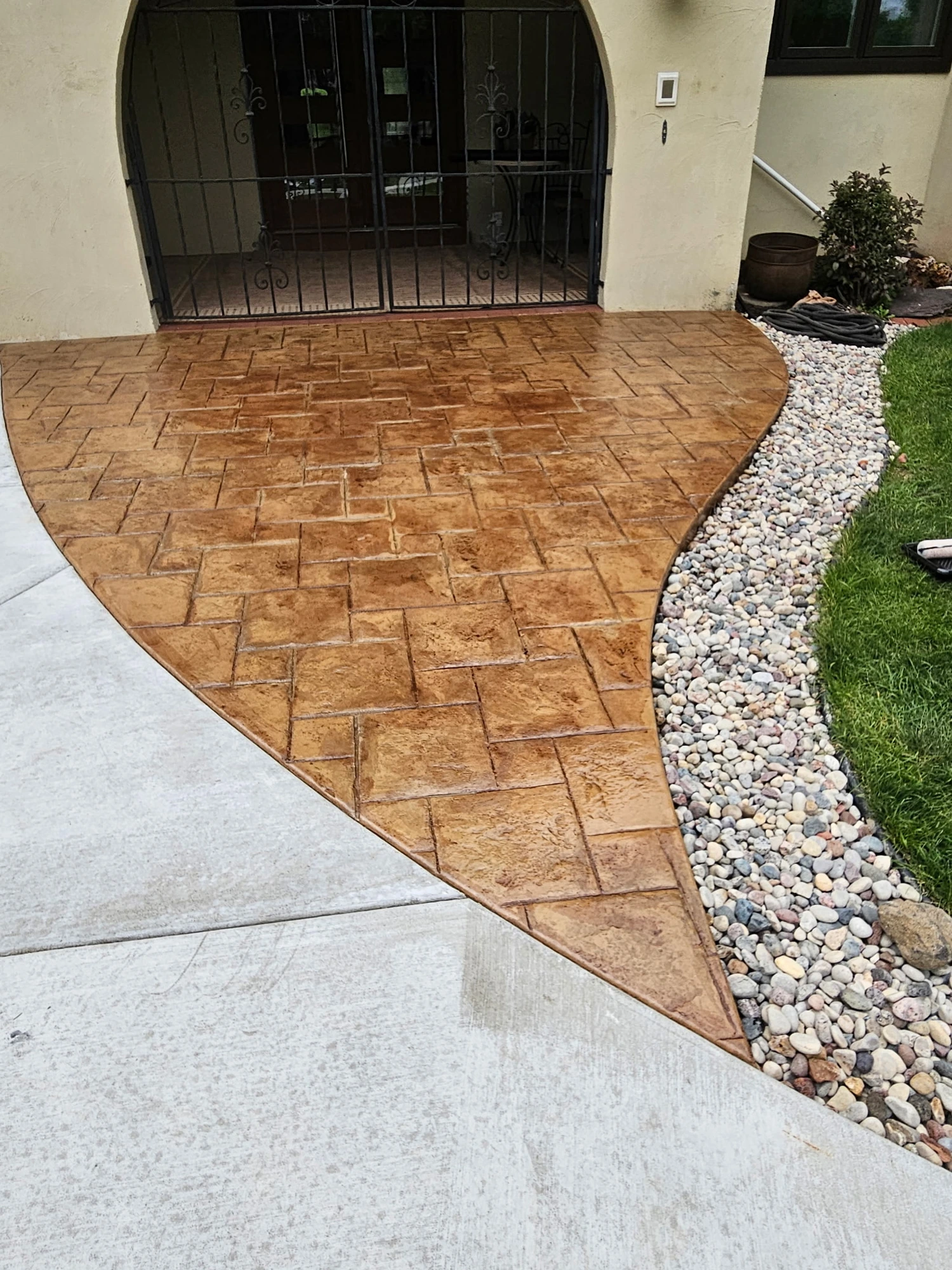 Patio with Stamped Border